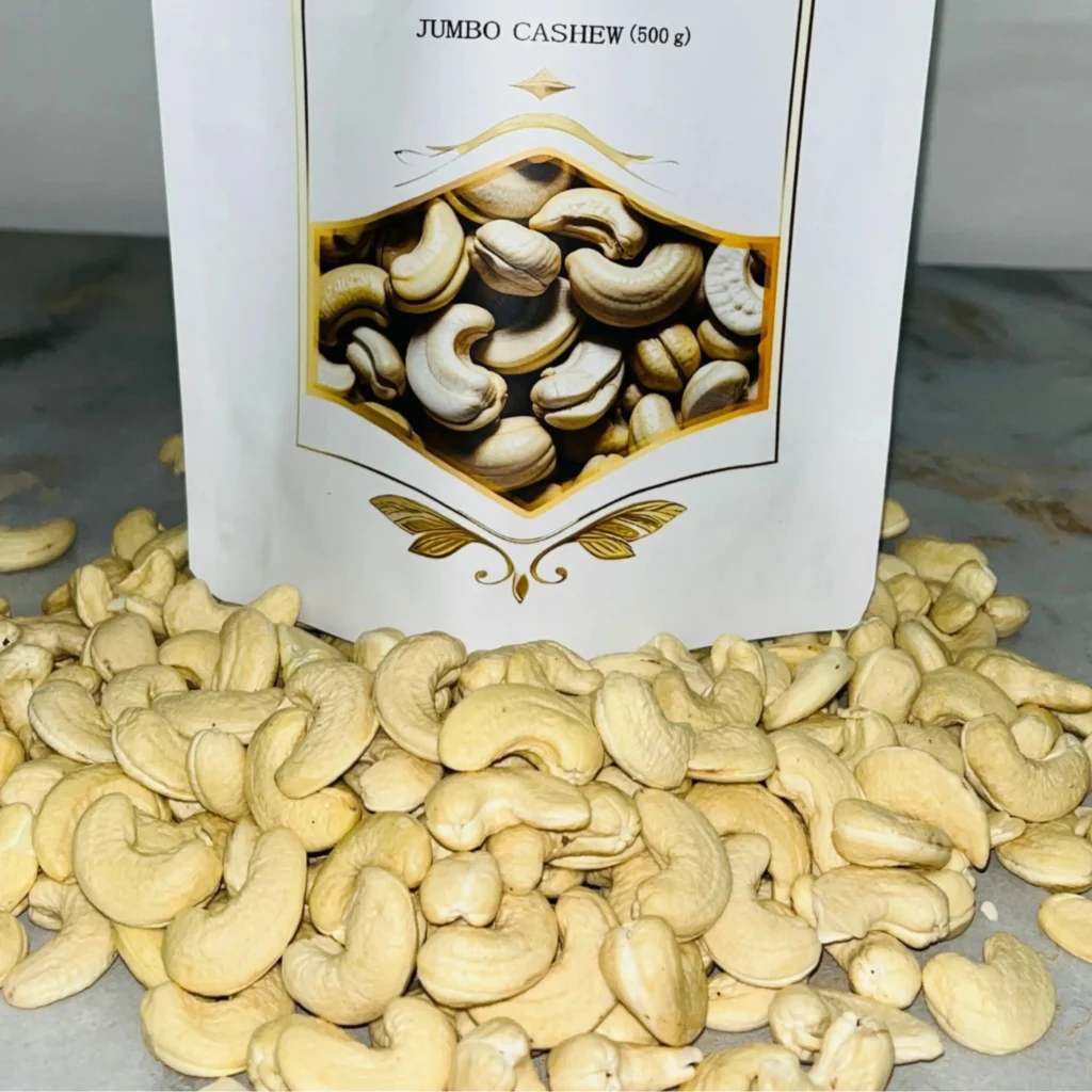 Kashmiri Cashew(Kaju) Nuts – Big Size Real life photo